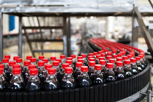What are the main system structures of the carbonated beverage filling production line?